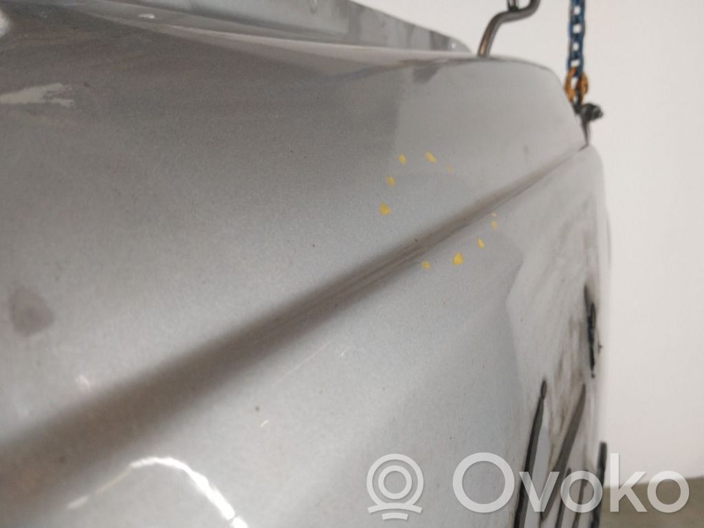 Land Rover Discovery 3 - LR3 Alustakaukalo takapaneeli/takaluukku