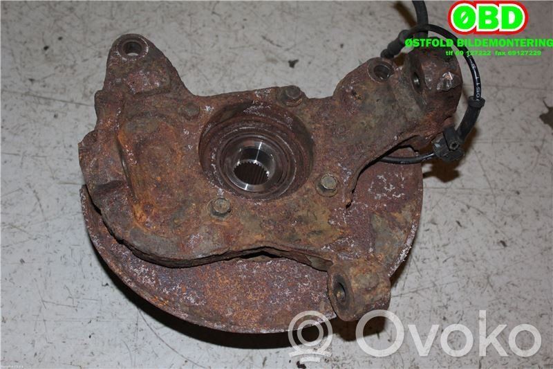Chevrolet Suburban Achsschenkel vorne 