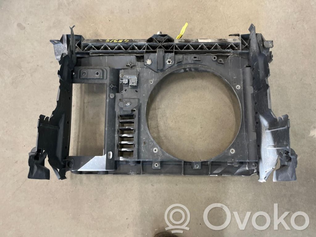 Citroen Berlingo Pas przedni 