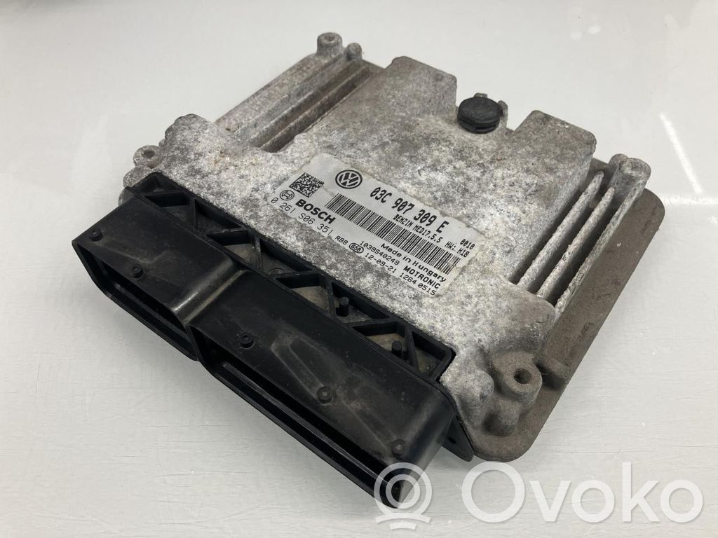 Volkswagen PASSAT B7 Unidad de control/módulo ECU del motor