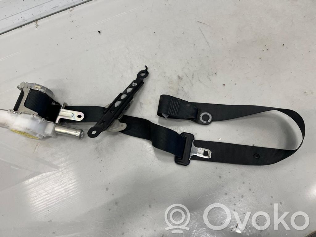 Toyota Auris E180 Sicherheitsgurt vorne 