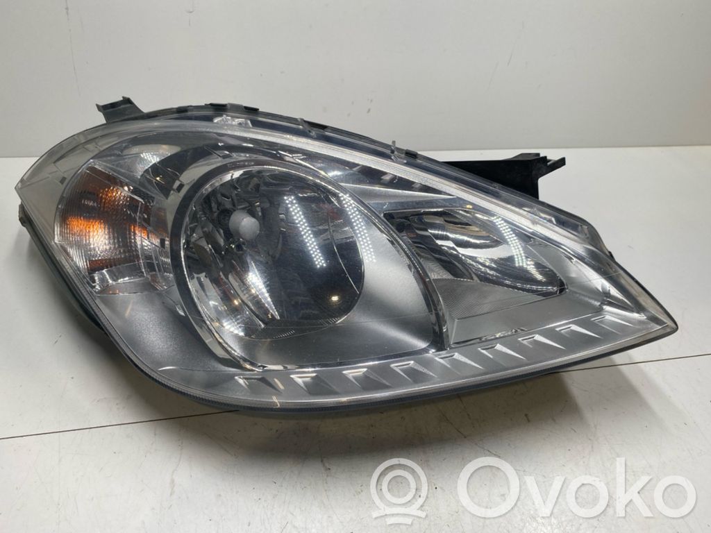 Mercedes-Benz A W169 Lampa przednia