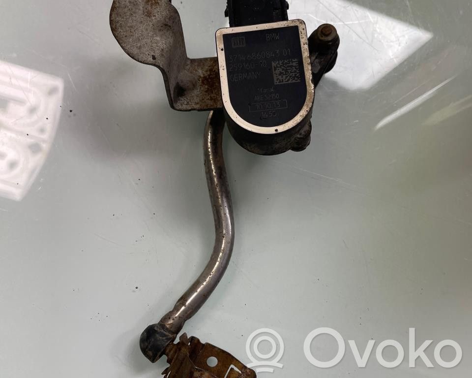 BMW 3 F30 F35 F31 Czujnik poziomu zawieszenia pneumatycznego osi przedniej 