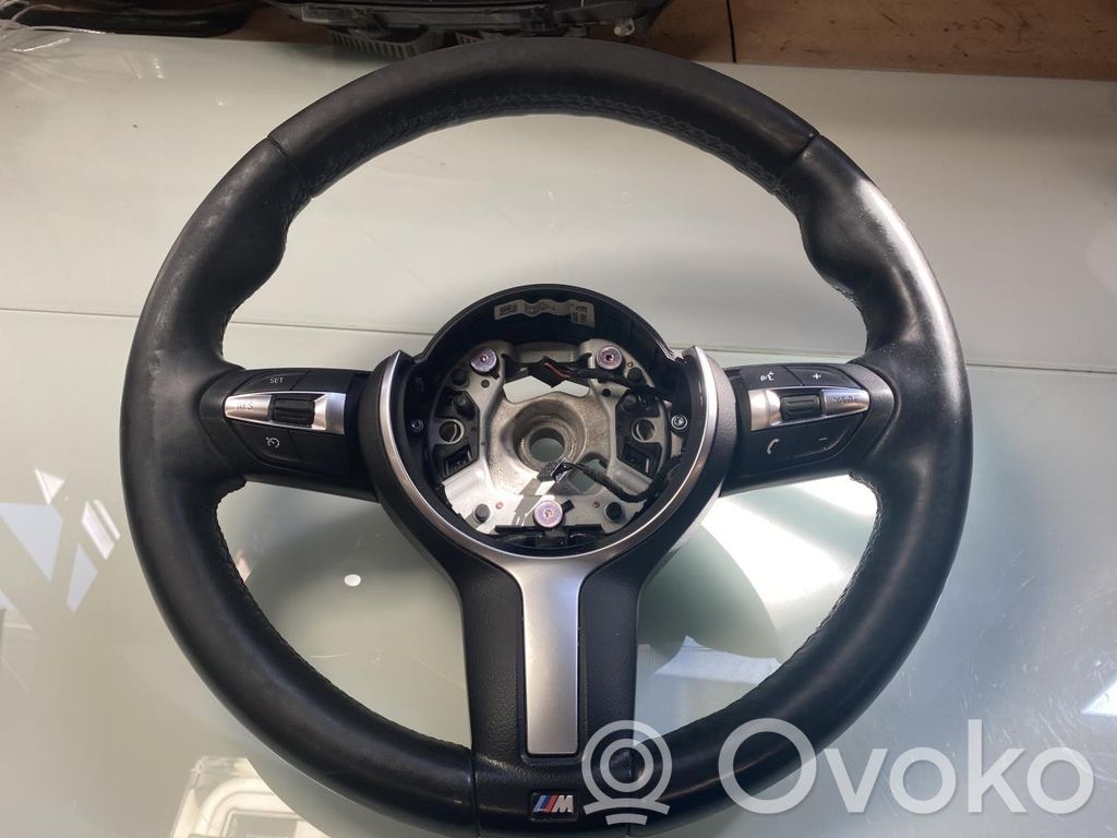 BMW 3 F30 F35 F31 Ohjauspyörä 