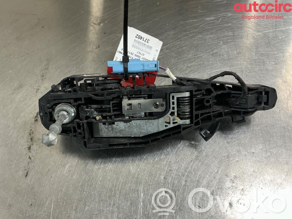 Peugeot 5008 II Poignée extérieure de porte avant 