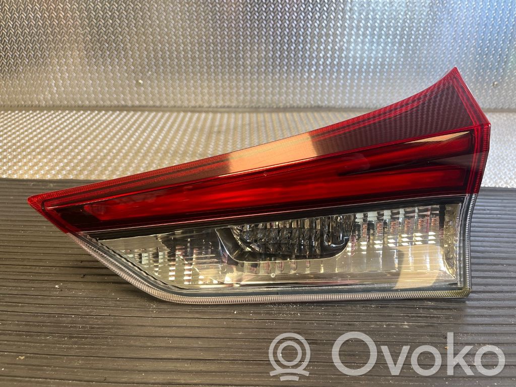 Toyota Auris E180 Luci posteriori