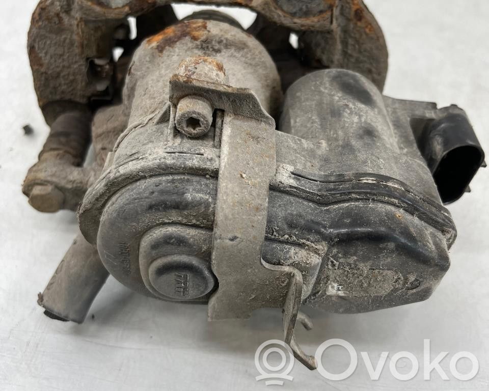 BMW X3 F25 Caliper del freno trasero