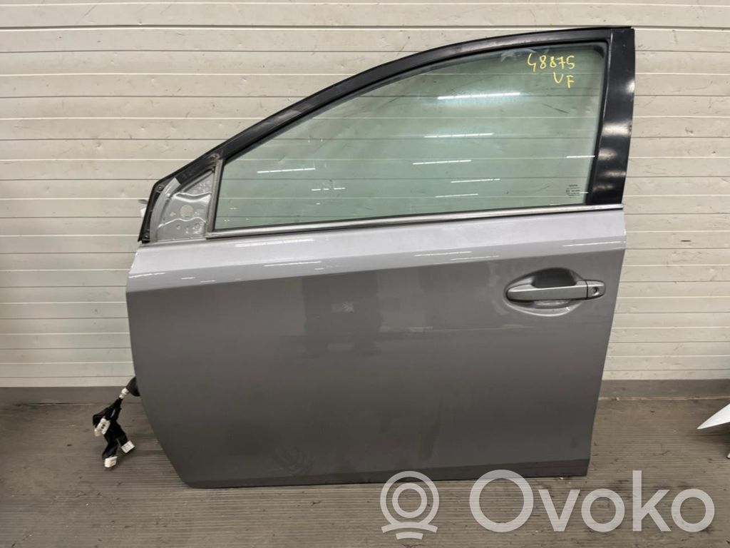 Toyota Auris E180 Drzwi przednie 