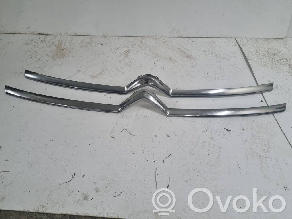 Front bumper upper radiator grill   1635737X,9811706577