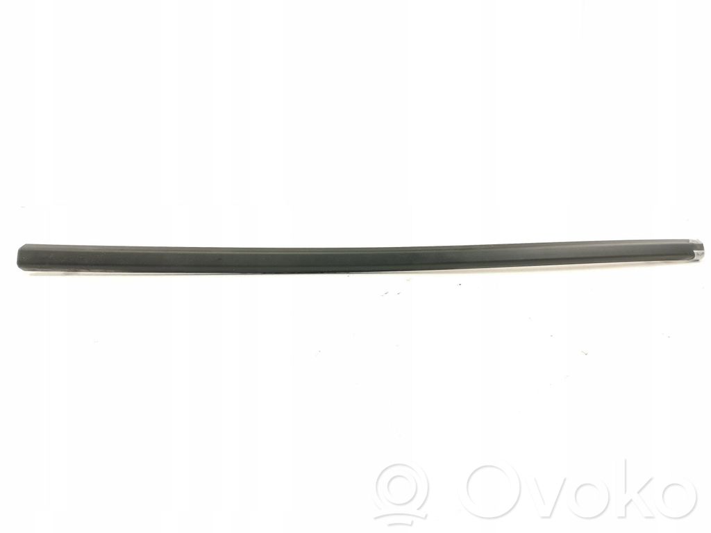 Lancia Y 840 Spārna dekoratīvā apdare (moldings) 