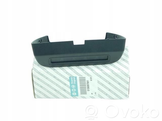Alfa Romeo Mito Embellecedor de espejo retrovisor 