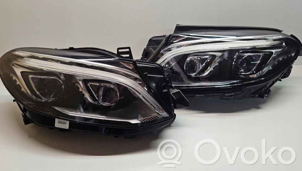 Mercedes-Benz GLE (W166 - C292) Lampa przednia 