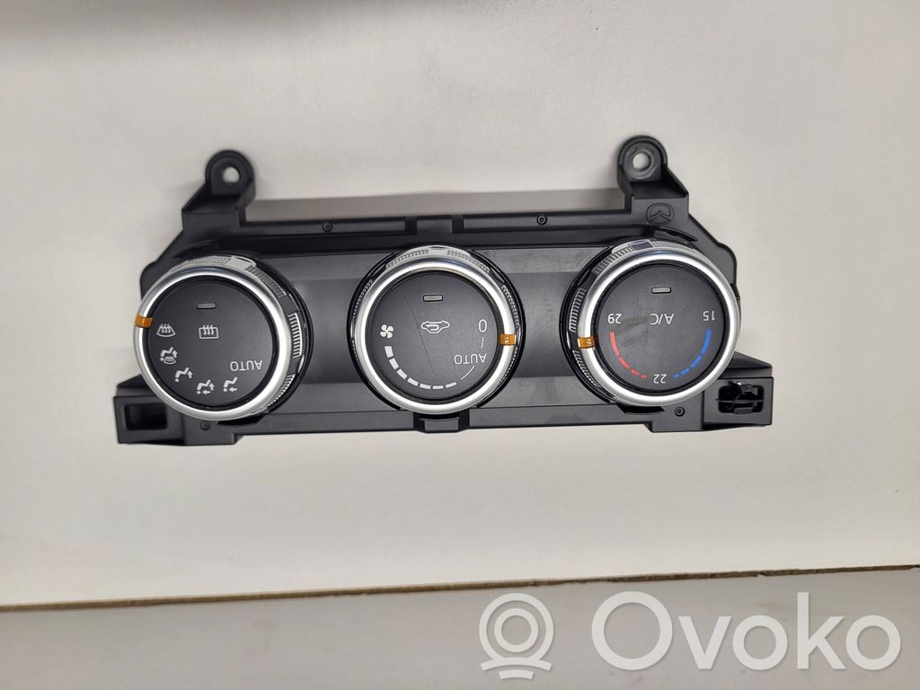 Climate control unit   DG7N61190E