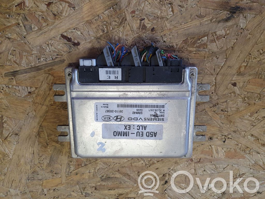 KIA Rio Engine control unit/module 