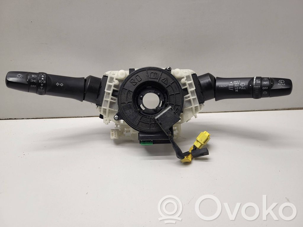 Mitsubishi Lancer VIII Commodo, commande essuie-glace/phare 