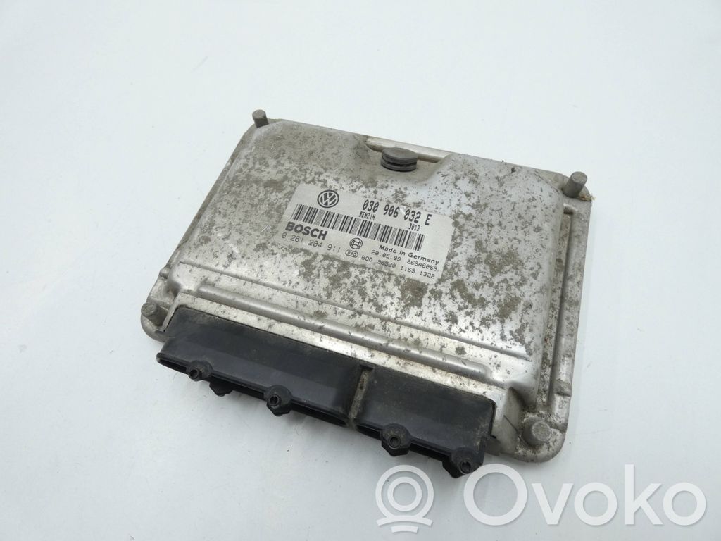 Engine control unit/module   030906032E,0261204911