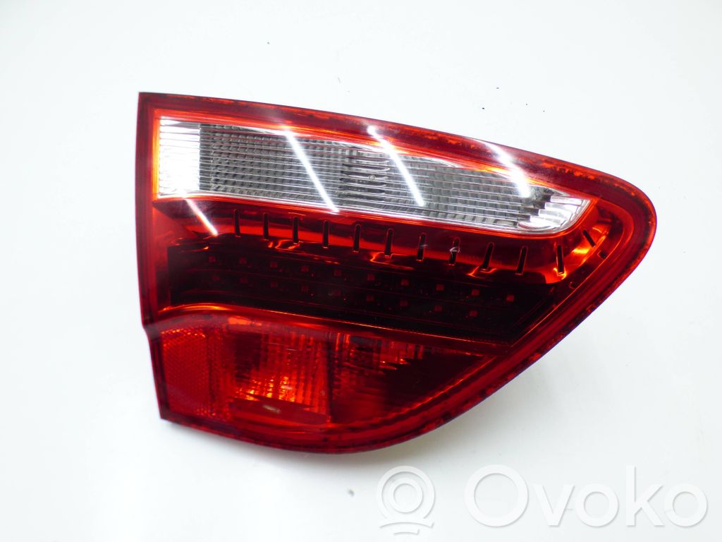 Seat Exeo (3R) Lampă spate în capacul portbagajului 