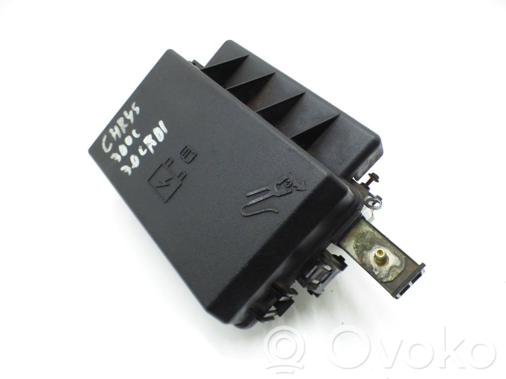 Chrysler 300 - 300C Fuse module 