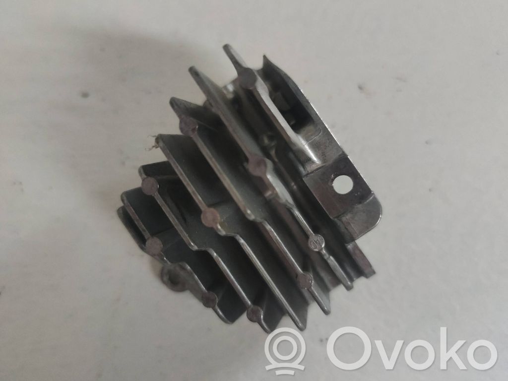 Einzelteil Scheinwerfer   7748902