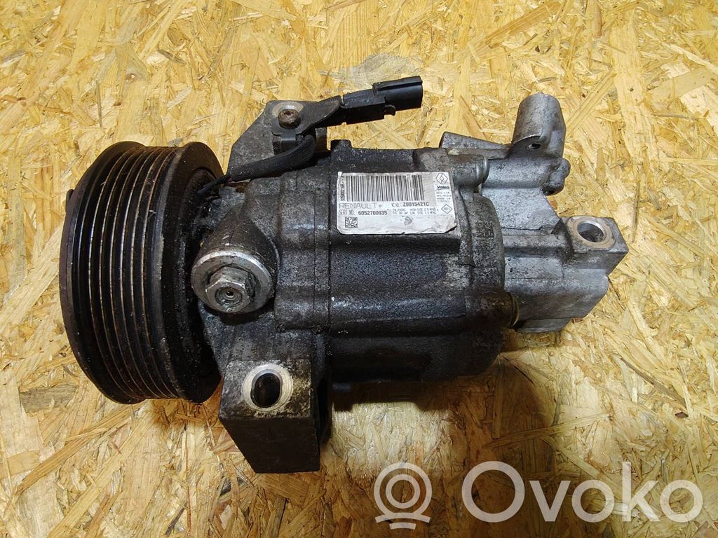 Renault Sandero II Ilmastointilaitteen kompressorin pumppu (A/C) 