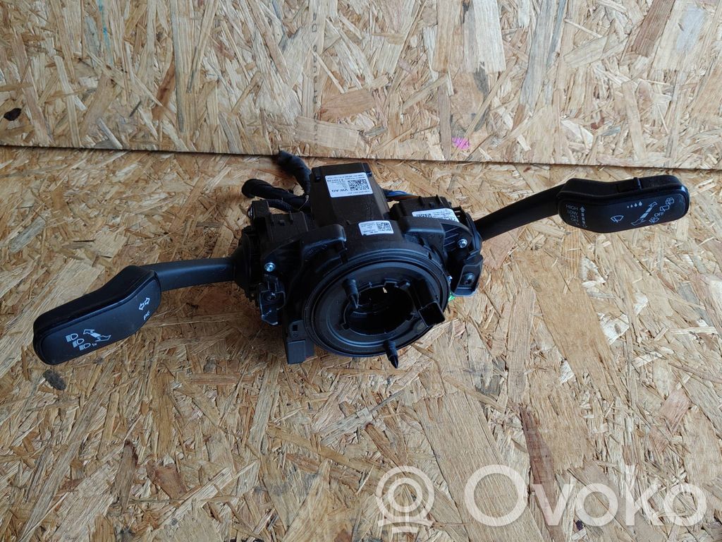 Volkswagen Polo VI Interruptor/palanca de limpiador de luz de giro 