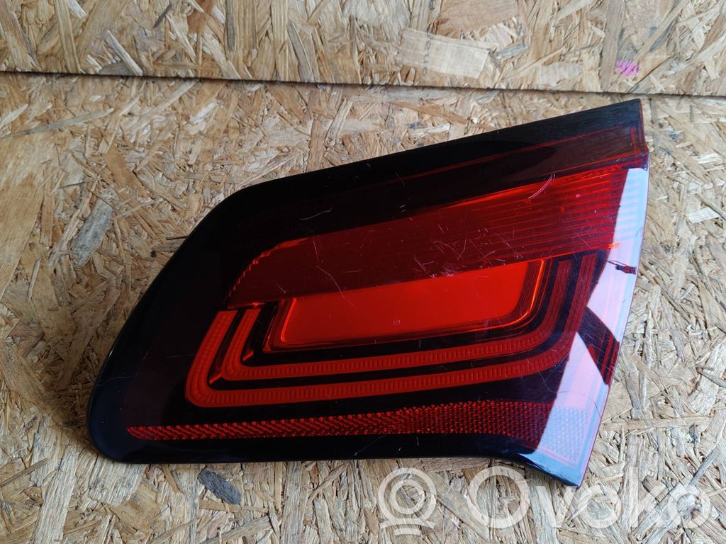Citroen C4 II Tailgate rear/tail lights 