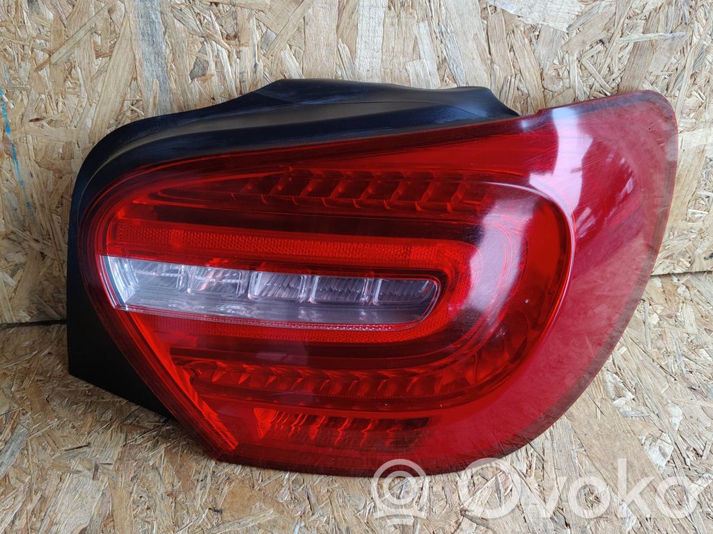Lampa tylna   A1769060400,610202