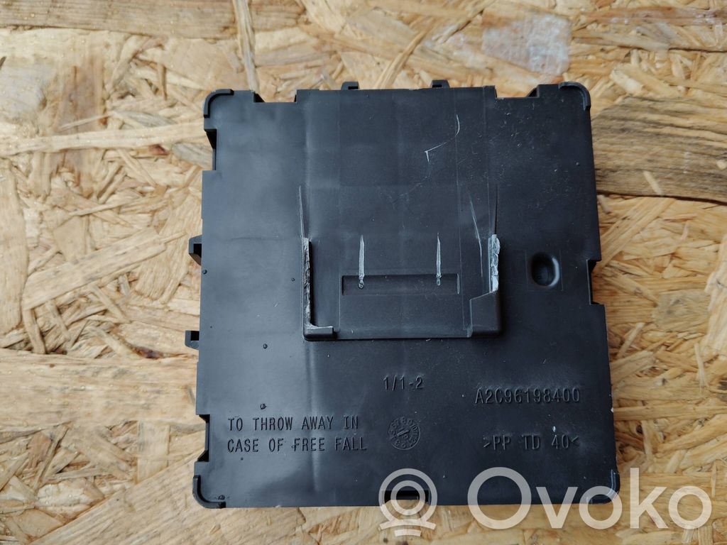 Renault Clio V Comfort/convenience module 