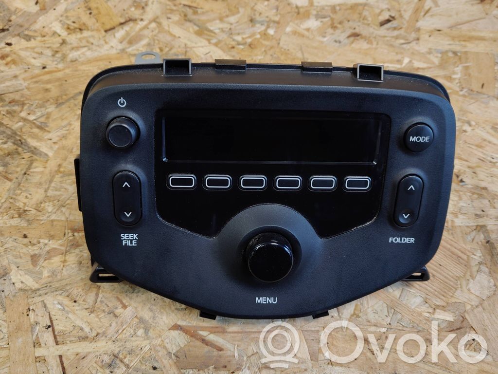 Toyota Aygo AB40 Radio / CD/DVD atskaņotājs / navigācija 