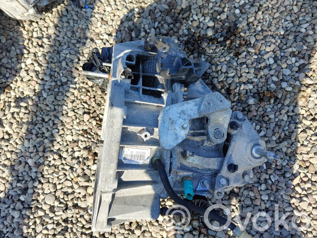 Renault Captur Manual 5 speed gearbox 