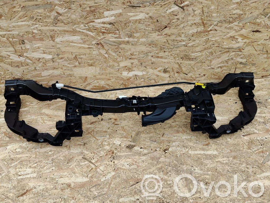 Ford Focus Radiatorių panelė 