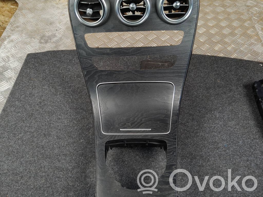 Mercedes-Benz C W205 Consolă centrală 