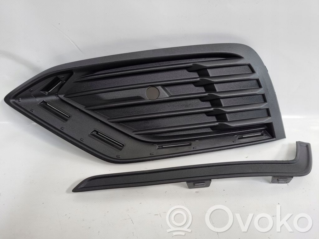 Volvo V60 Rejilla inferior del parachoques delantero 