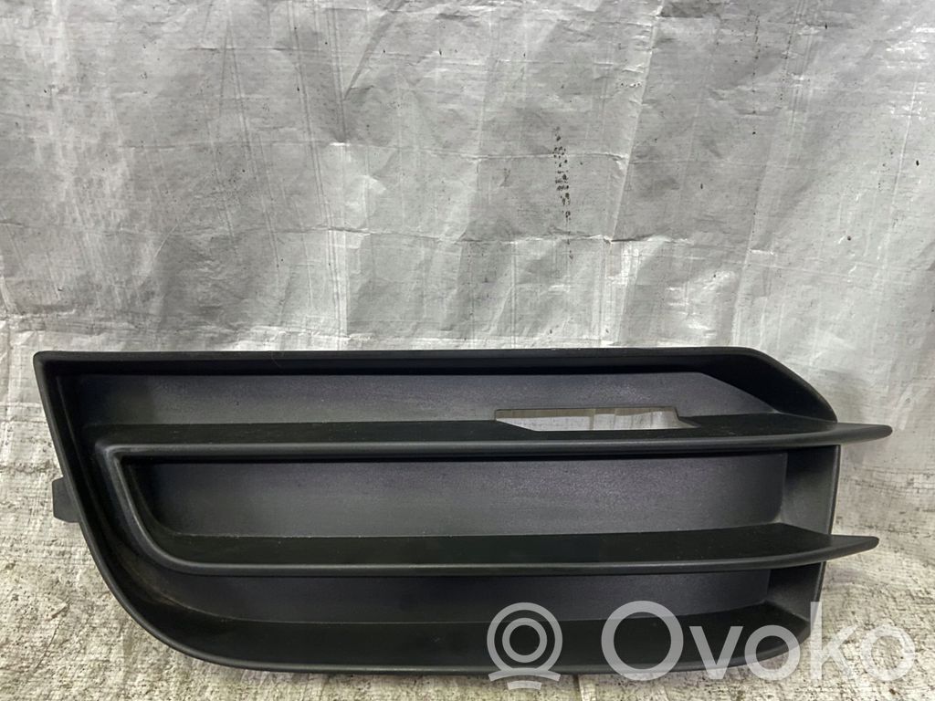 Audi A1 Front bumper lower grill 