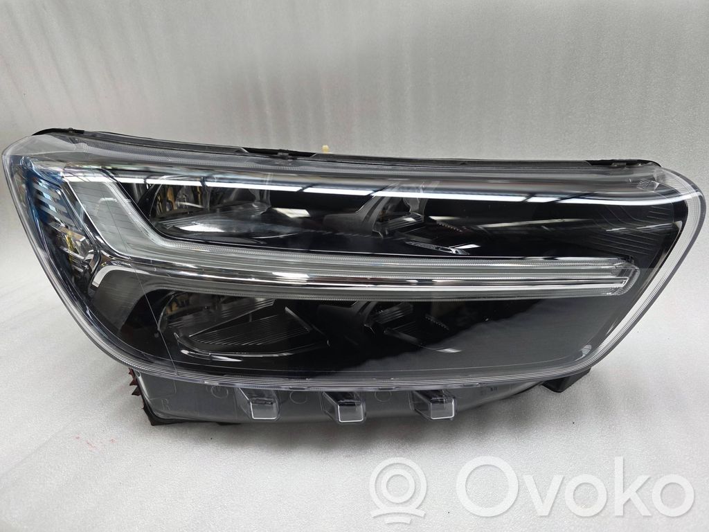 Volvo XC40 Headlight/headlamp 