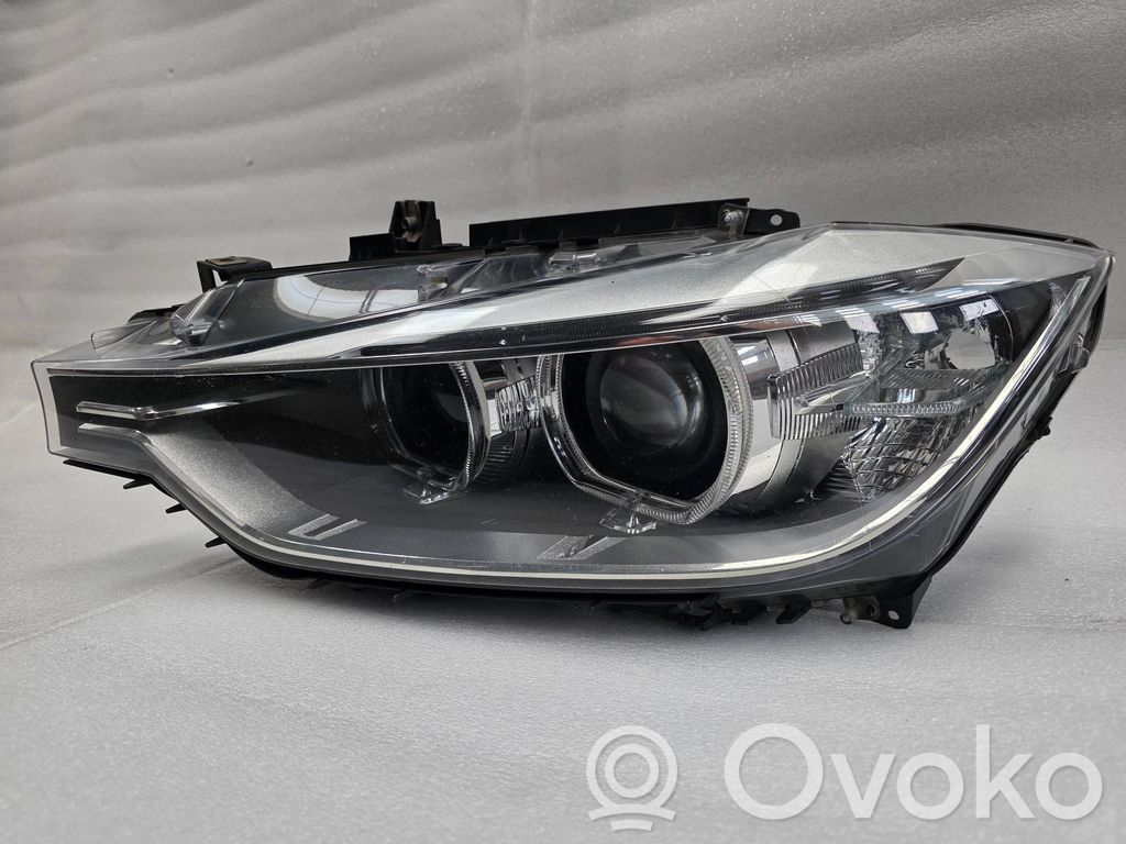 BMW 3 F30 F35 F31 Priekšējais lukturis 