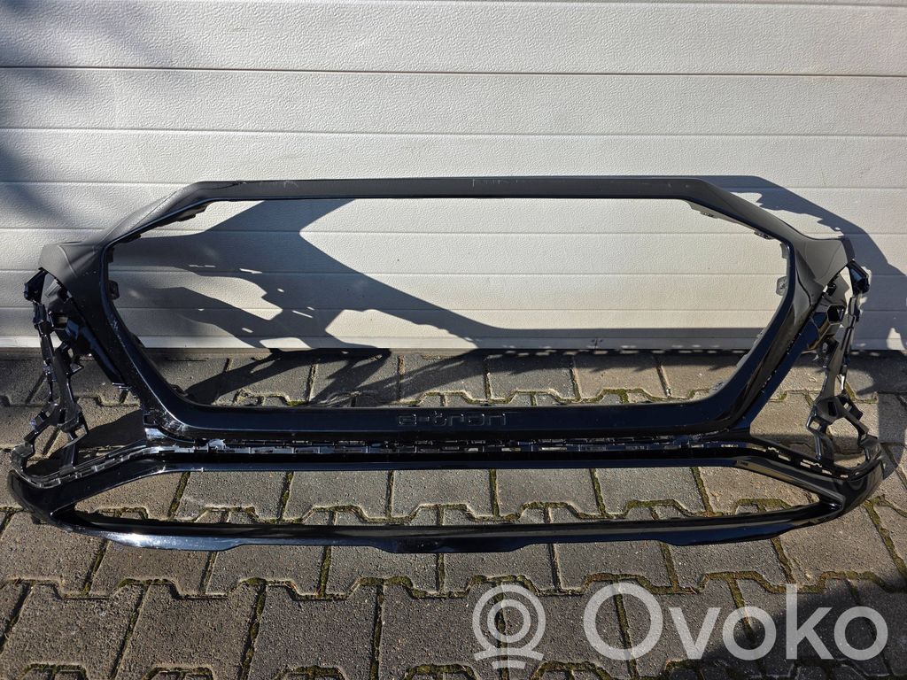 Audi Q8 e-tron Priekinis bamperis 
