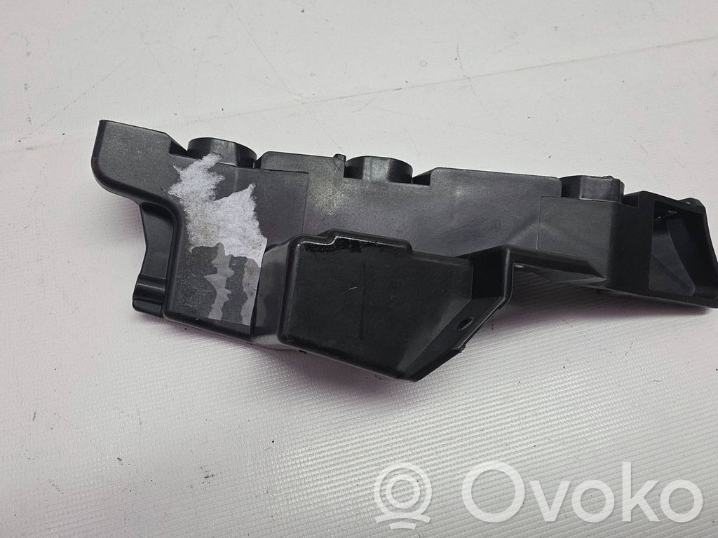 Audi Q7 4M Front bumper mounting bracket 