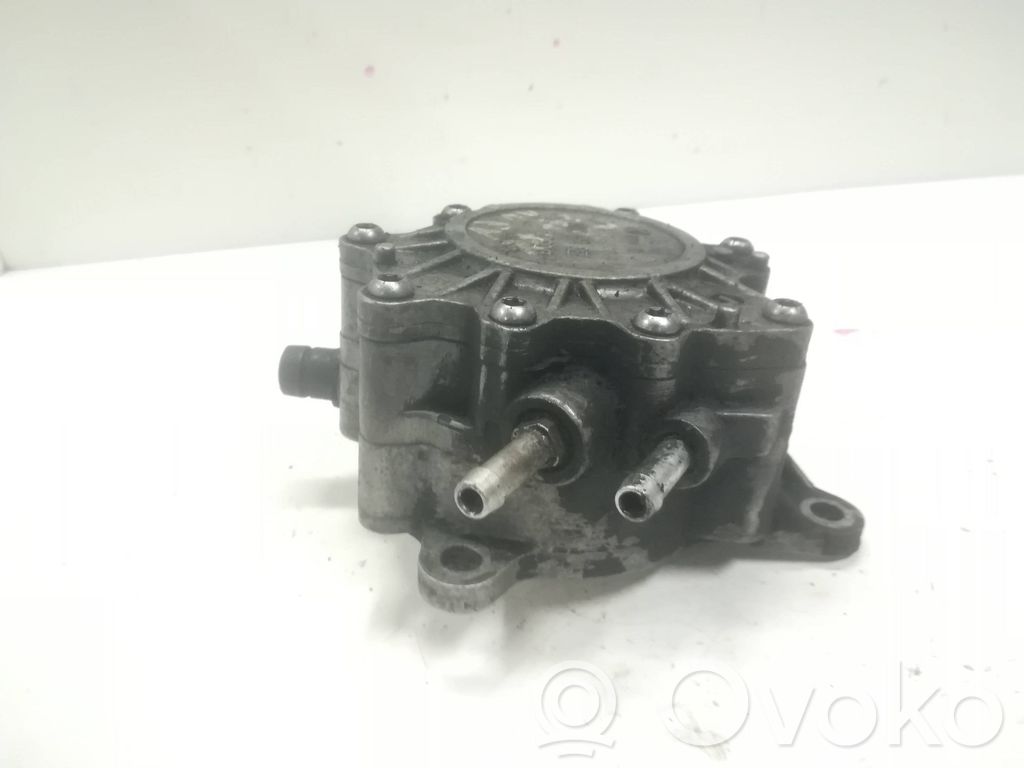 Audi A4 S4 B7 8E 8H Vacuum pump 