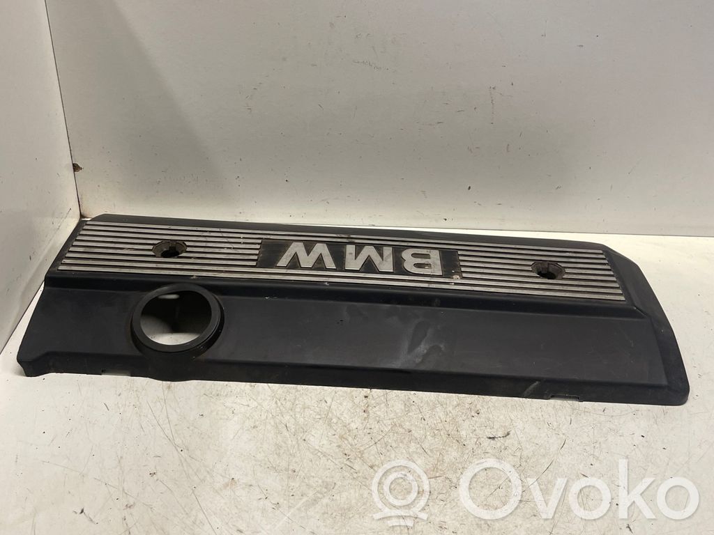 BMW 5 E39 Motorabdeckung 