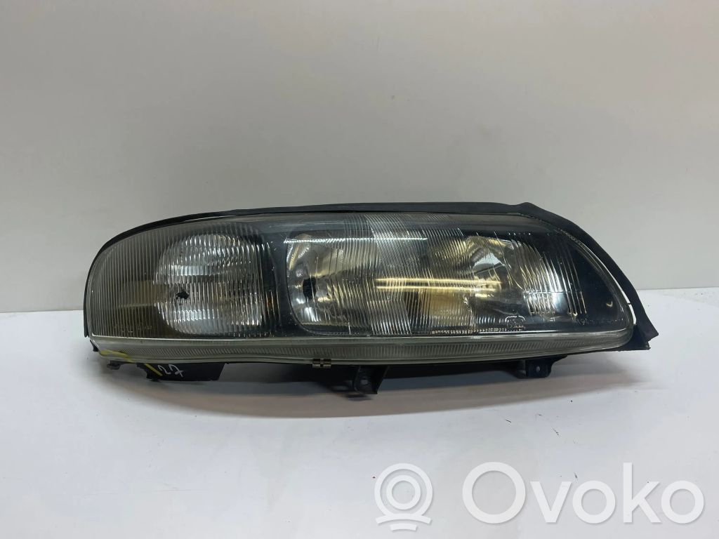 Volvo V70 Priekšējais lukturis 