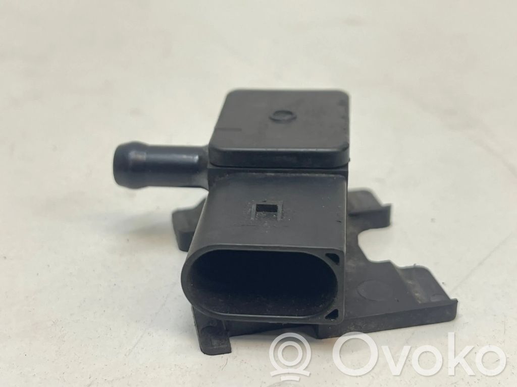 Engine coolant pipe/hose   7803152