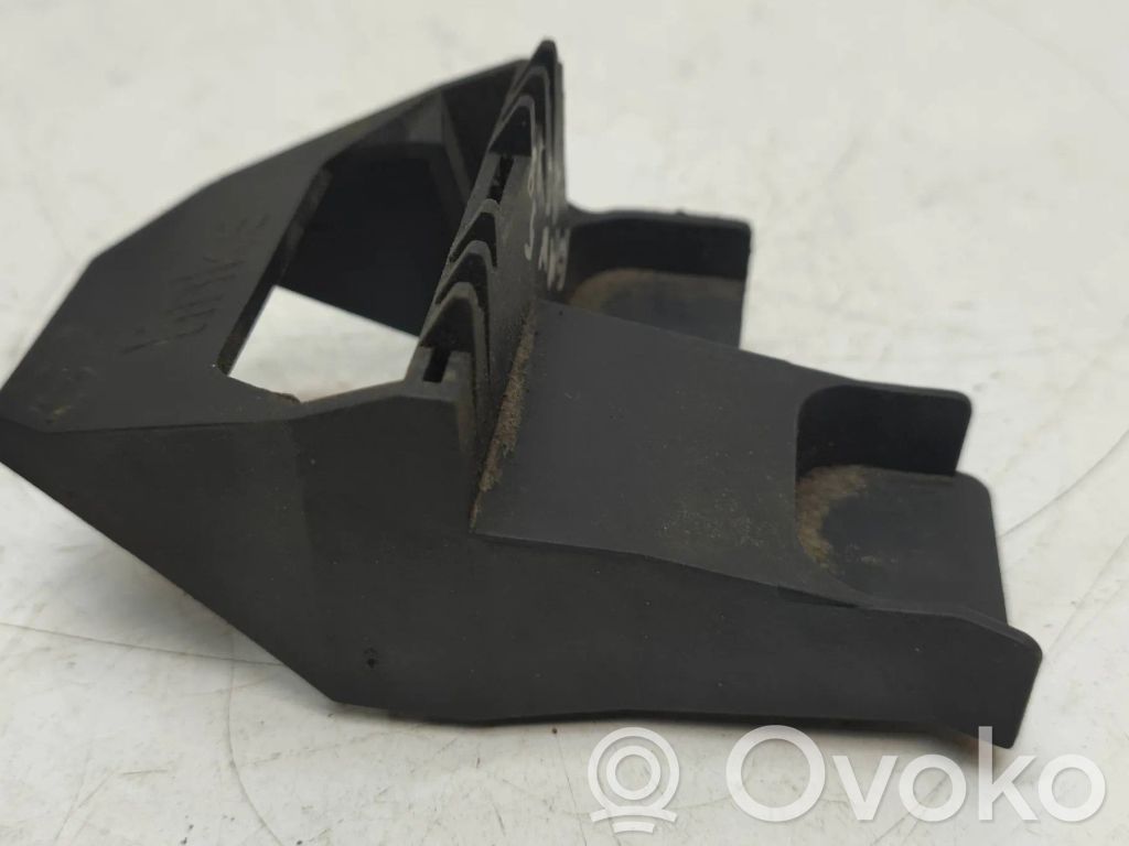 BMW 5 E39 Radiator mount bracket 