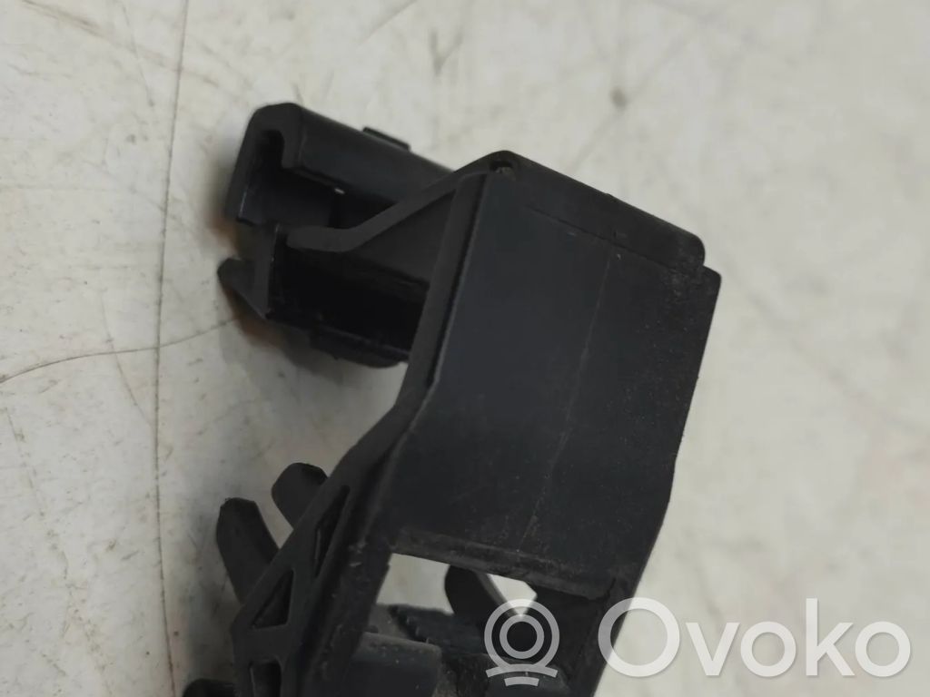 BMW 3 E36 Radiator mount bracket 