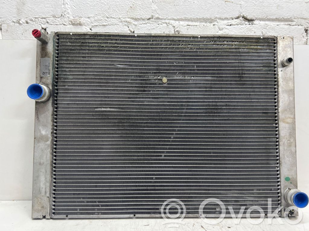 BMW 5 E60 E61 Aušinimo skysčio radiatorius 