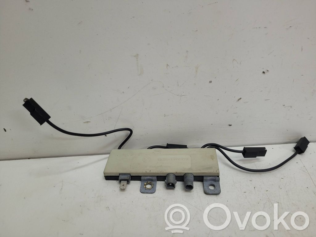 BMW 5 E34 Antenos stiprintuvas 