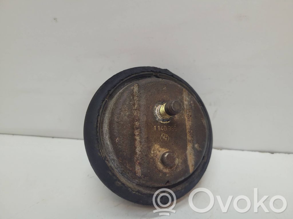 Engine mount bracket   1140985