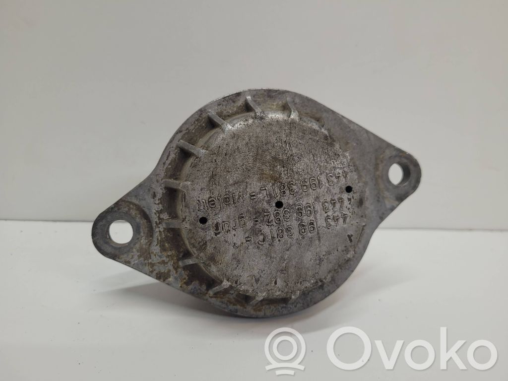 Audi 100 S4 C4 Engine mount bracket 