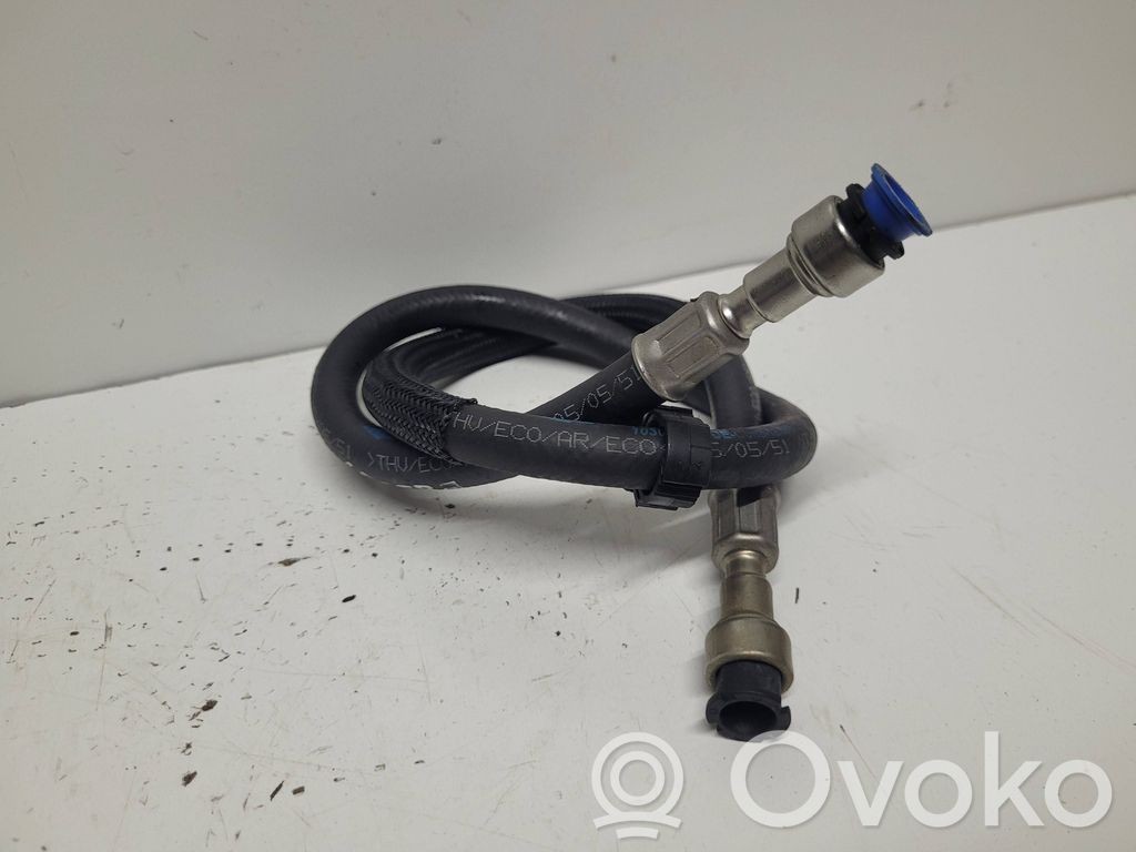 BMW 5 E60 E61 Caurule (-es) / šļūtene (-es) 