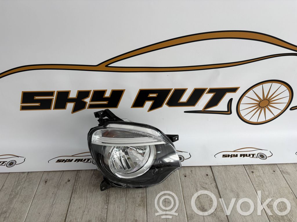 Renault Twingo III Headlight/headlamp 